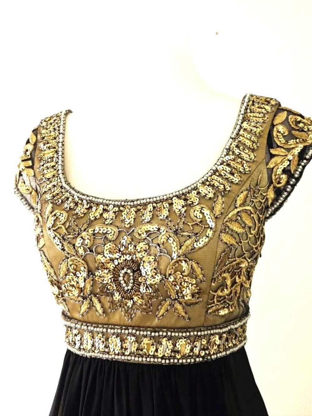 Bridgerton! Regency Style Empire Waist Evening Gown - Picture 5 of 9